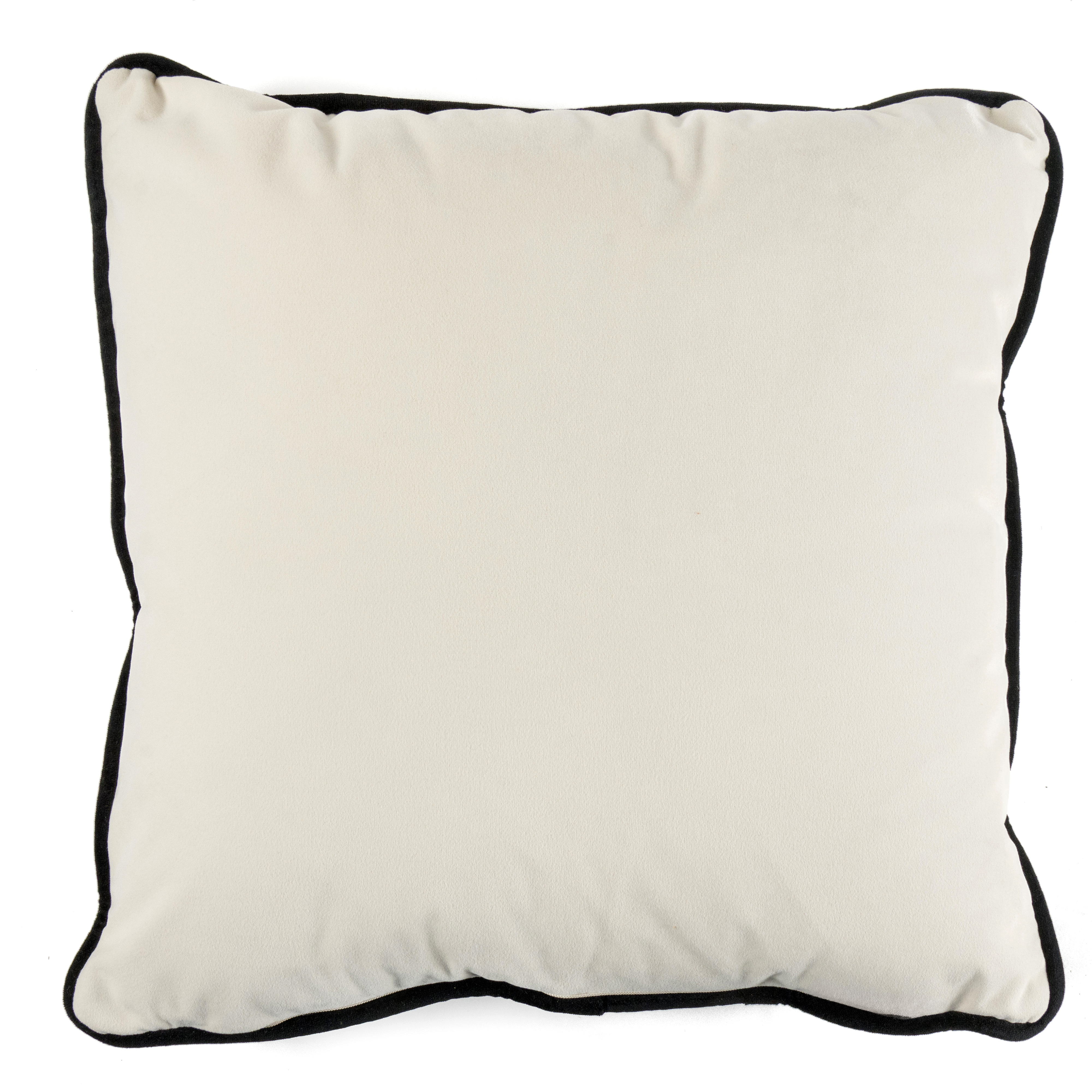 Cojin offwhite  con ribete negro