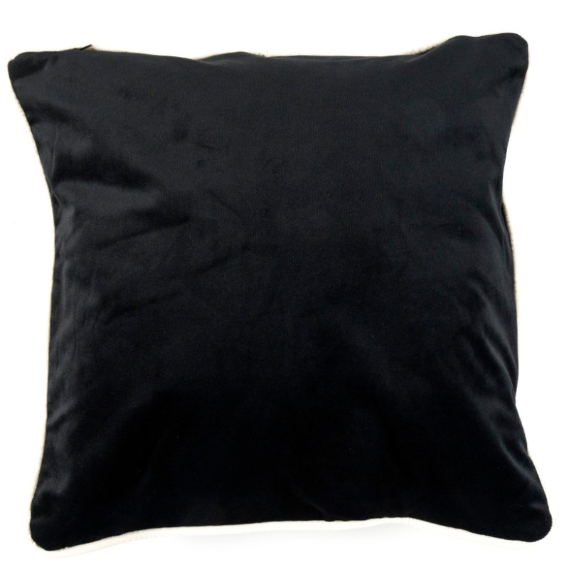 Cojin negro con ribete offwhite 